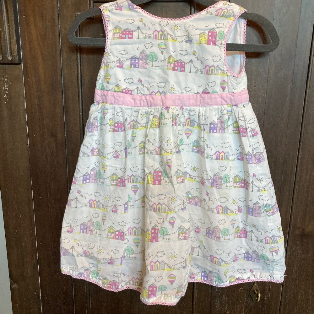 Baby girls white and pink dress size 12-18Months